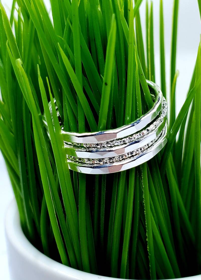 Sterling Silber Stapelringe - Gehämmert Und Starburst, 5Er Set von ArbotiqueDesigns