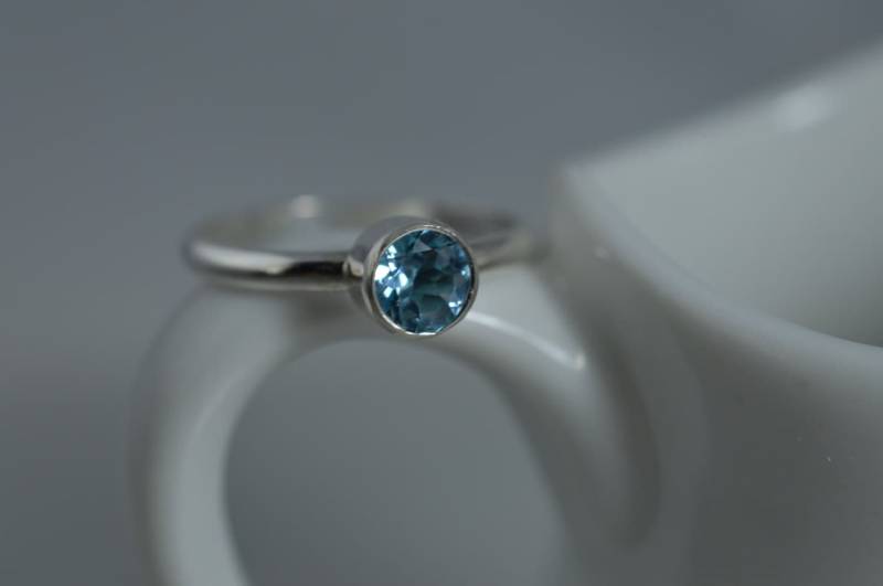 sterling Silber Blautopas Ring 5 Mm Dezember Geburtsstein von ArbotiqueDesigns