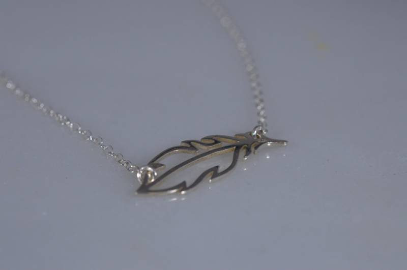 sterling Silber Feder-Halskette Seitlich Anhänger von ArbotiqueDesigns