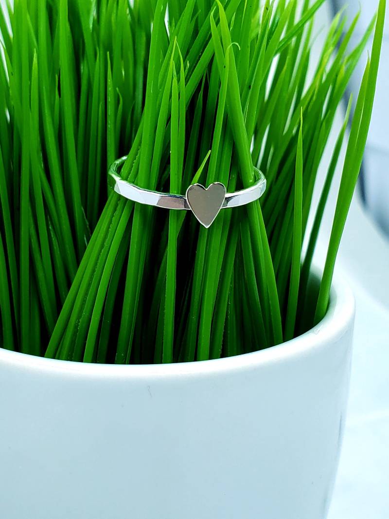 sterling Silber Skinny Herz Ring von ArbotiqueDesigns