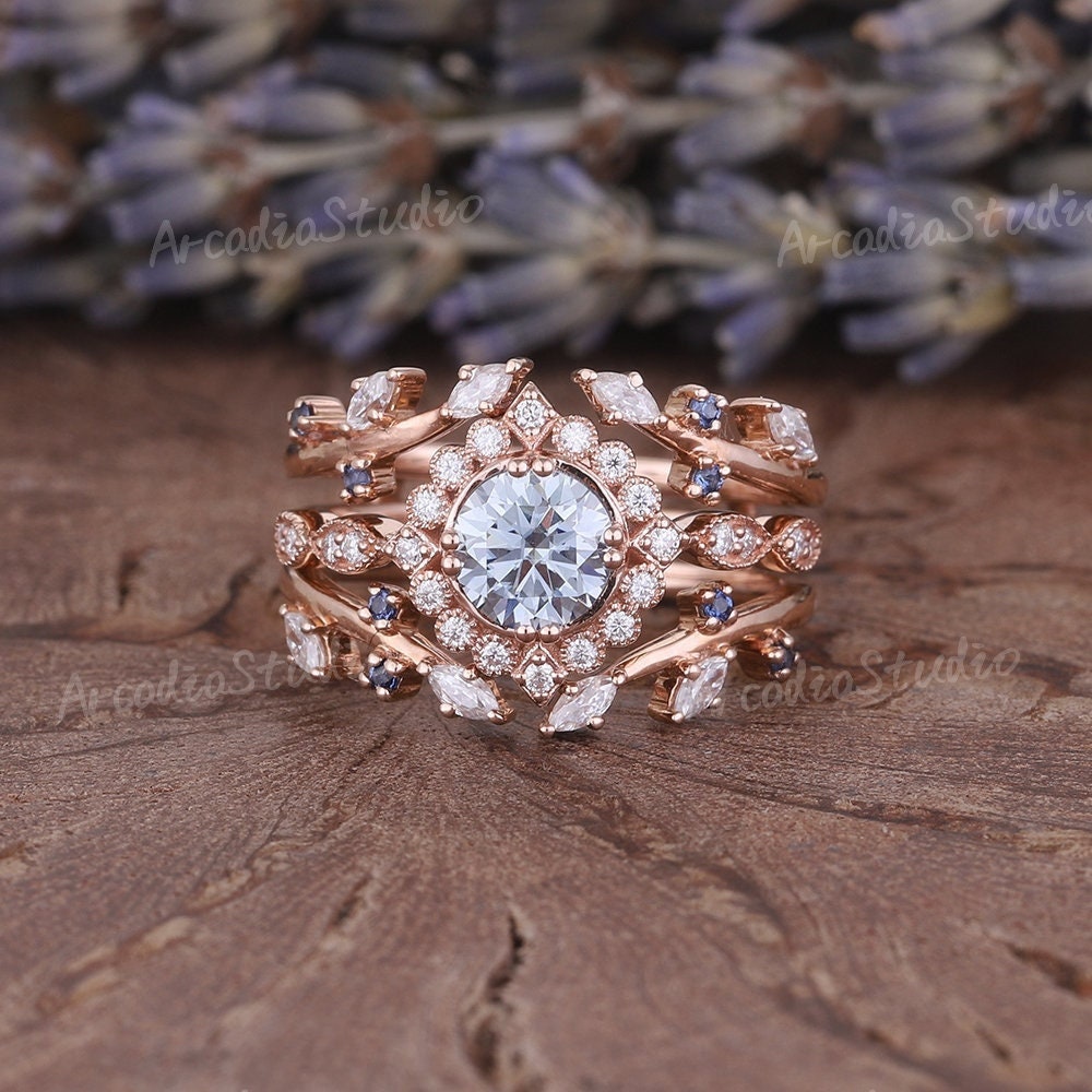 Vintage Grau Moissanite Verlobungsring Set Sapphire Blatt Floralenhancer Ring Halo Hochzeit Rose Gold Braut Für Frauen von ArcadiastudioUS