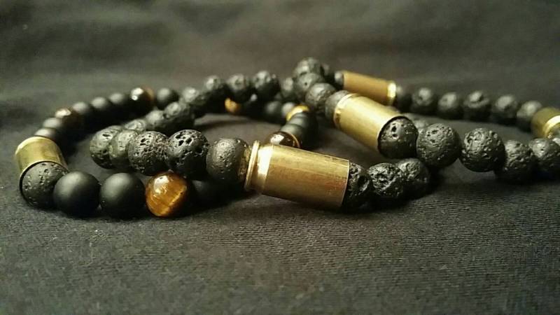 Herren Patronenhülse Armband Vulkangestein von ArcaneAddiction