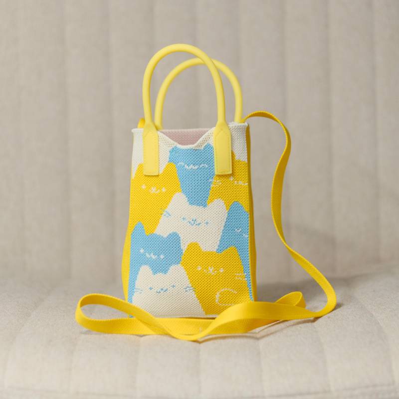 Katzenhaufen Strickumhängetasche - Süße Umhängetasche Mit Einem Strauß Katzen Für Handys, Schlüssel Und Das Nötigste von Arcasian