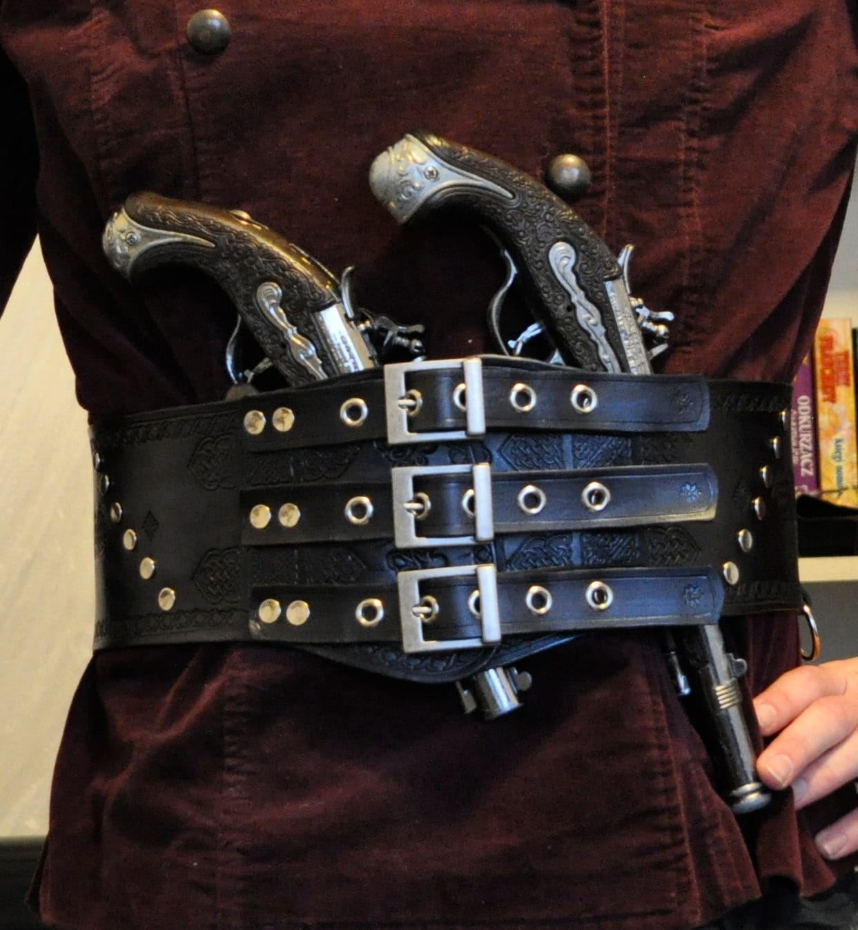 Großer Ledergürtel. Kostenloser Versand Weltweit. Pirat/Wikinger. Fantasy-stil. Dickes Leder. Larp, Kostüm, Cosplay Großer Ledergürtel. Kostenloser Versand Weltweit. Pirat/Wikinger. Fantasy-stil. Dickes Leder. Larp, Kostüm, Cosplay von ArchdeansMagicShop