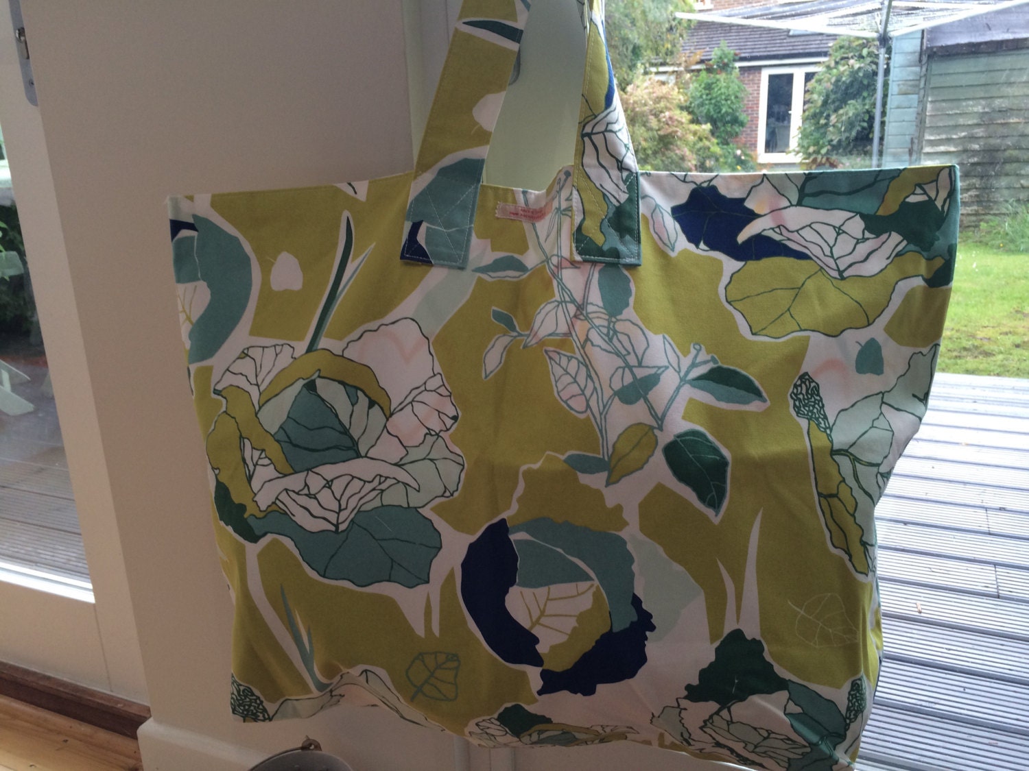 Wendetasche Oversized - Grün/Blau/Weiß Designstoff Wendetasche Oversized - Grün/Blau/Weiß Designstoff von ArchieTiggs