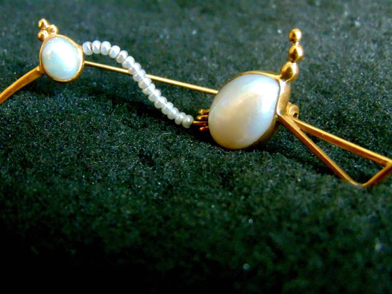 18K Gold Schwan Brosche, Solides Gelbgold Und Perlenbrosche, Damen Goldbroschen, Einzigartige 750 Vintage Handwerker Schmuck von ArchipelagosBreeze