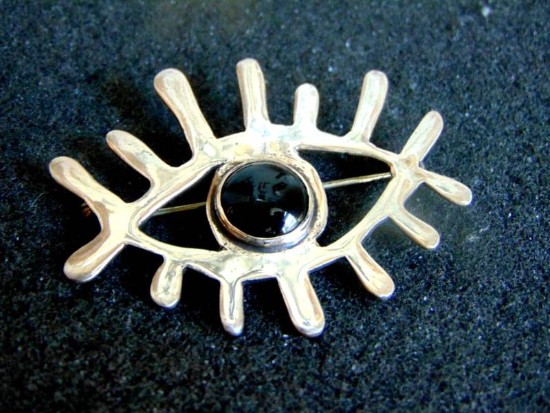 sterling Silber Eye Brosche Artisan Onyx Edelstein-Schmuck von ArchipelagosBreeze