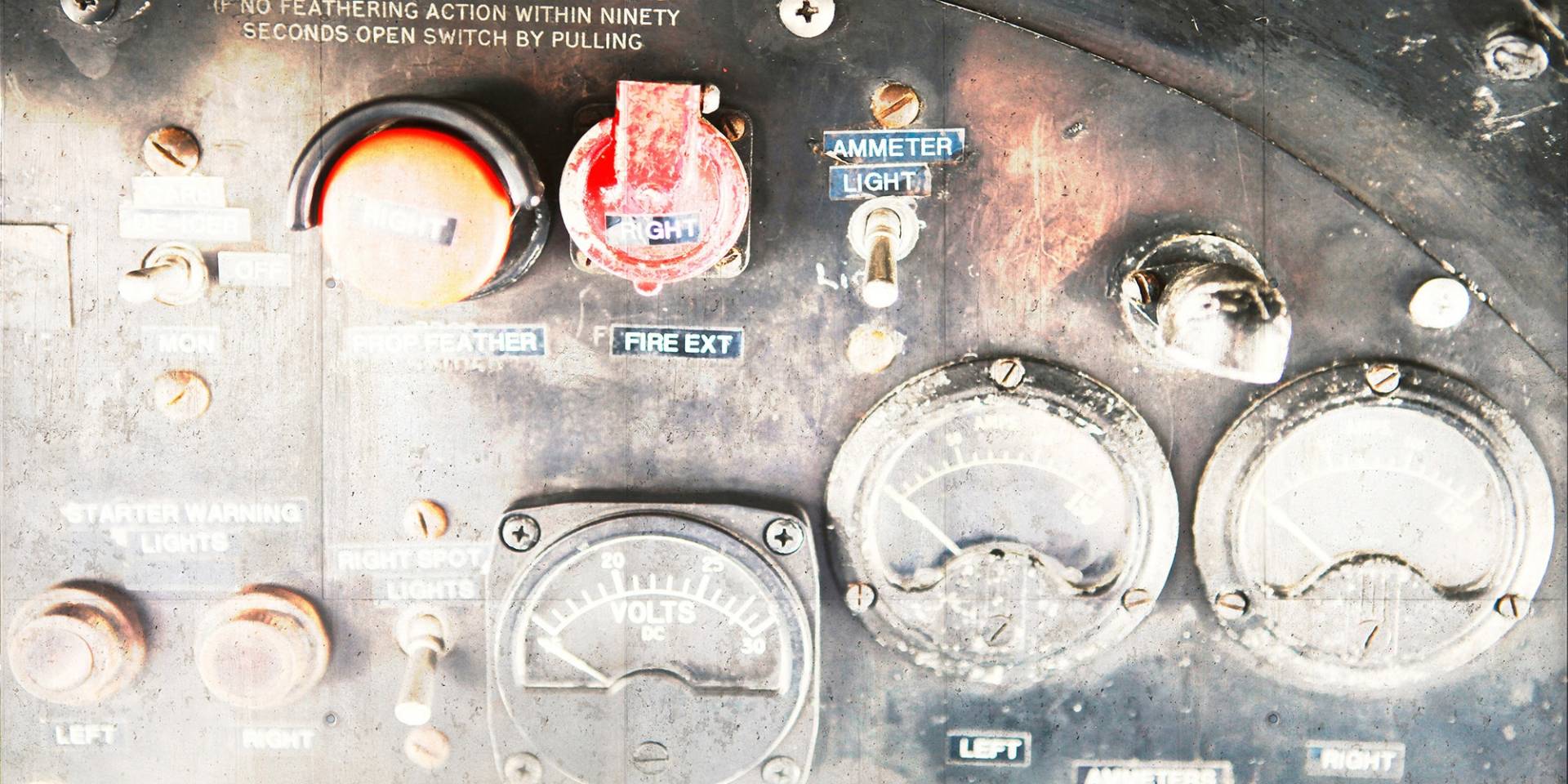 Architects Paper Fototapete "Cockpit" Vlies, Wand, Schräge von Architects Paper