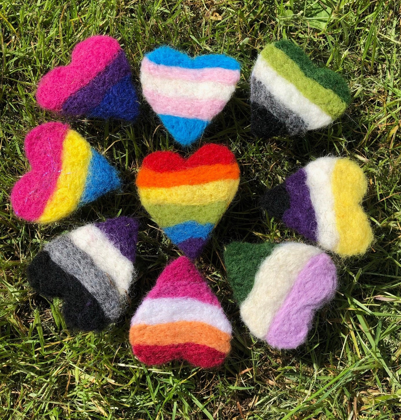 Lgbtq + Pride Brosche Pin Abzeichen Stolz Monat Handgemachtes Geschenk Valentinstag von ArcticCreationStudio