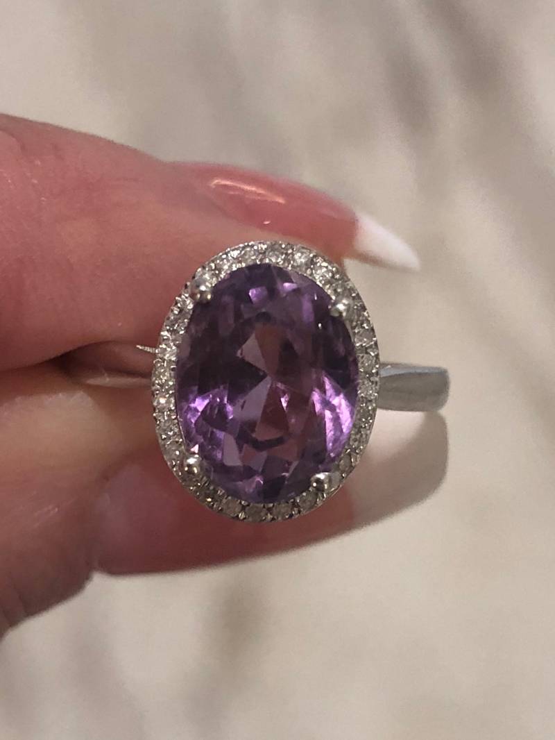 Erstaunlicher Amethyst Diamant Ring von Arenagemtones