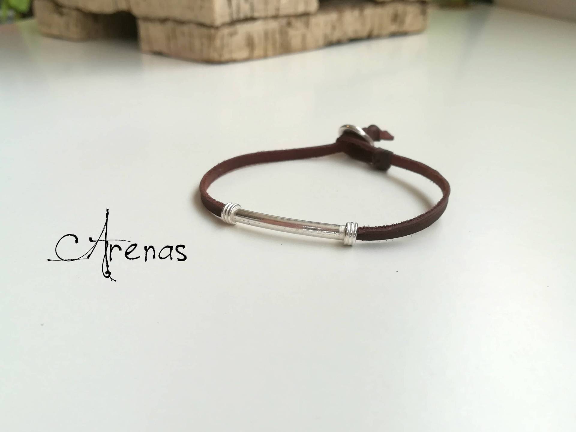 Armband Aus Leder Und Sterlingsilber - Fein Stilvoll Armband Aus Leder Und Sterlingsilber - Fein Stilvoll von ArenasArtesanias