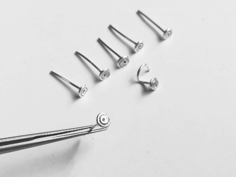 Silberne Nasenohrringe - Miniaturnase Miniaturspirale Nasenpiercing Spirale Boho Ethno Piercing Silberpiercing Silberne Nasenohrringe - Miniaturnase Miniaturspirale Nasenpiercing Spirale Boho Ethno Piercing Silberpiercing von ArenasArtesanias
