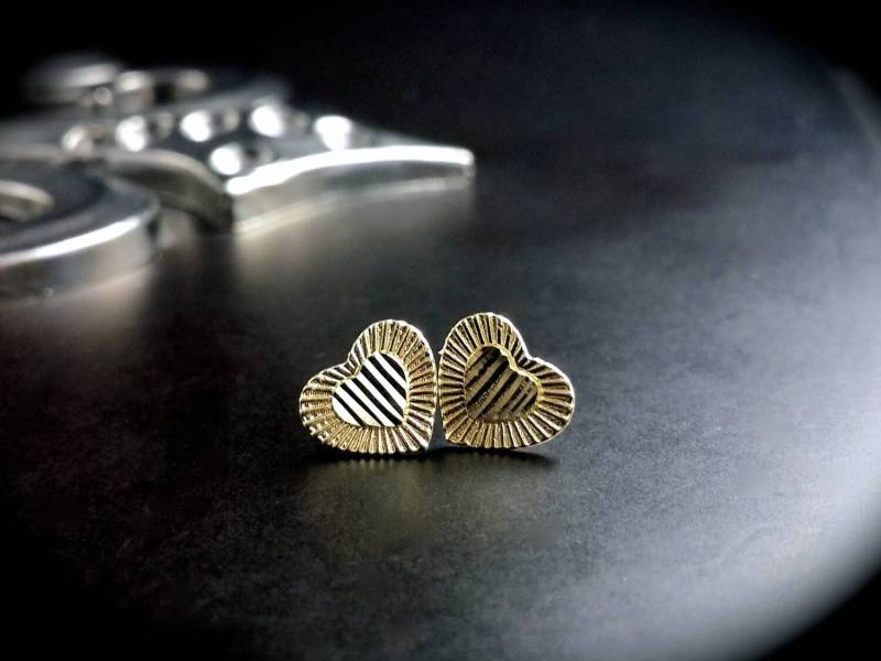 14K Gold Diamantschliff Herz Ohrstecker von ArevGold
