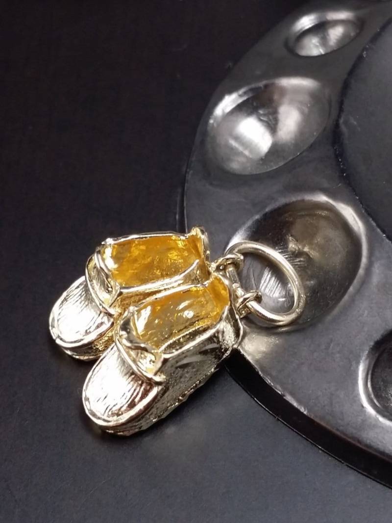 My Erste Schuhe Gold Anhänger, Anpassbare Baby Charme von ArevGold