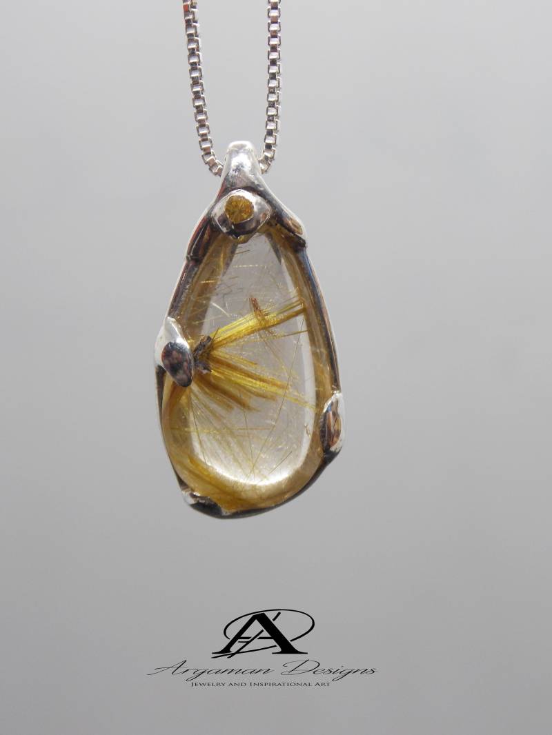 Golden Sun Rutil-Kristallsilberanhänger, Natürlicher Heller Goldener Sonnenanhänger, Rutil-Kristallanhänger, Silberanhänger, Kristallanhänger von ArgamanDesigns