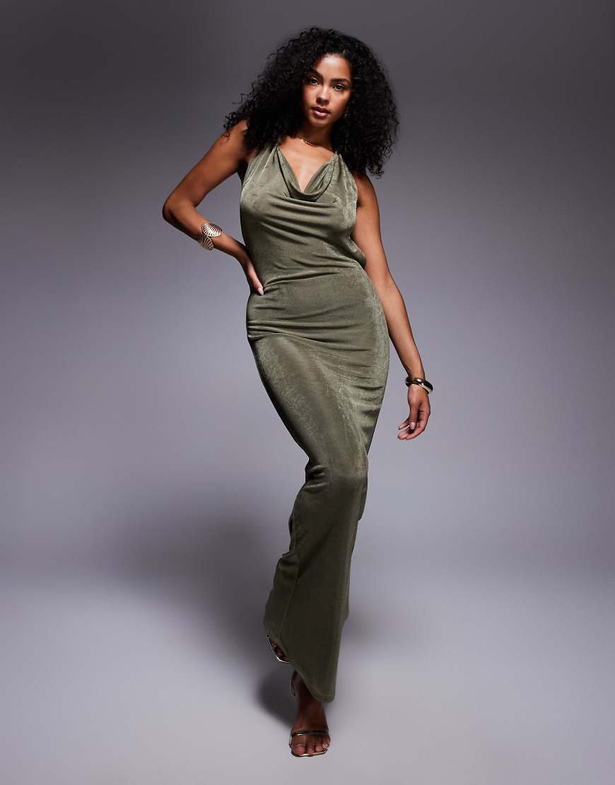 Aria Cove - Anschmiegsames Maxikleid in Khaki mit tiefem Wasserfallausschnitt und Rückenausschnitt mit Bindedetail-Grün Aria Cove - Anschmiegsames Maxikleid in Khaki mit tiefem Wasserfallausschnitt und Rückenausschnitt mit Bindedetail-Grün von Aria Cove