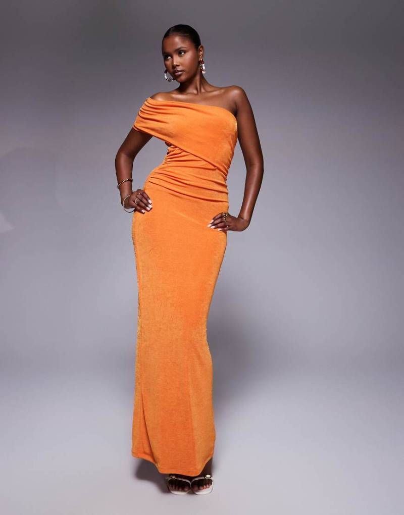 Aria Cove - Doppellagiges, anschmiegsames Bodycon-Maxikleid in Orange mit vielseitigen Tragemöglichkeiten von Aria Cove