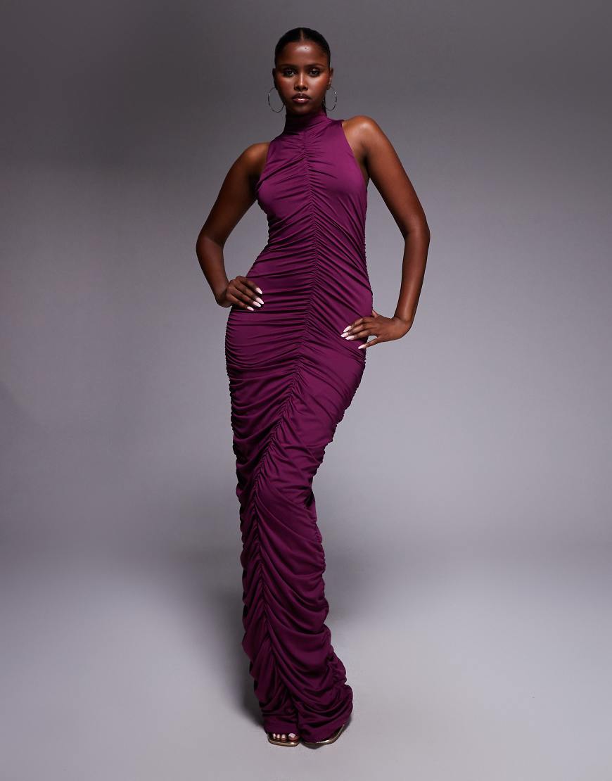 Aria Cove - Geschmeidiges, hochgeschlossenes Bodycon-Maxikleid in Lila mit gerafftem Design Aria Cove - Geschmeidiges, hochgeschlossenes Bodycon-Maxikleid in Lila mit gerafftem Design von Aria Cove
