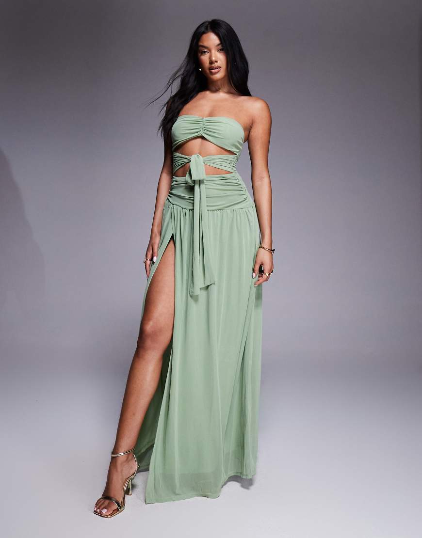 Aria Cove - Neckholder-Maxikleid in Salbeigrün mit Cut-out-Design, Taillenschnürung und langem Schlitz Aria Cove - Neckholder-Maxikleid in Salbeigrün mit Cut-out-Design, Taillenschnürung und langem Schlitz von Aria Cove