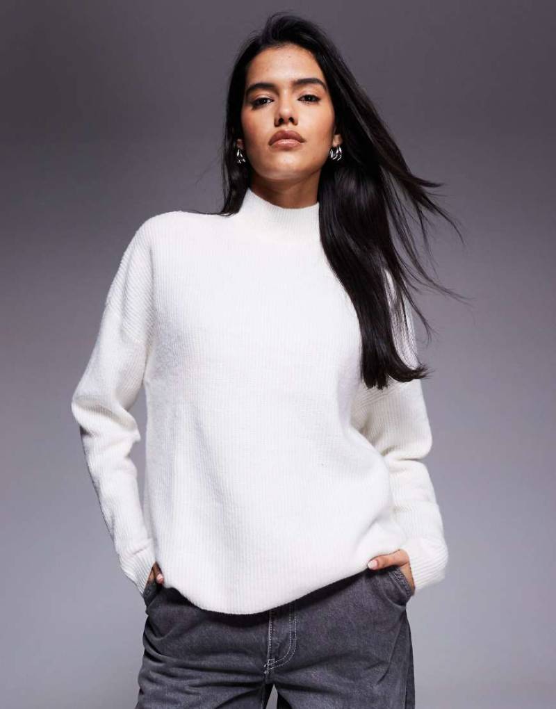 Aria Cove - Strickpullover in Creme mit Rundhalsausschnitt und geripptem Bündchen-Weiß von Aria Cove