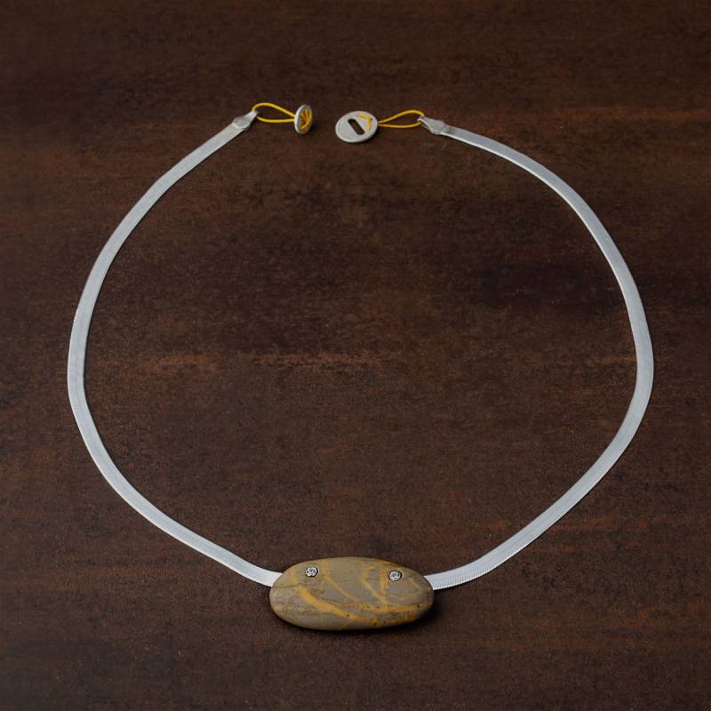 Eine Halskette_Silberkette Schlangenkette Und Strandstein Mit Zirkonen, Handgefertigt By Ariadni Kypri_Ydor-Kollektion von AriadniKypri