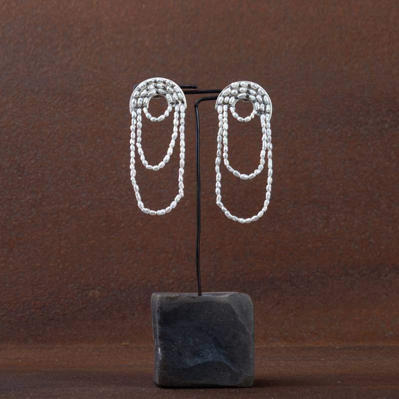 0 Paar Ohrringe_ Silber Und Handgestickte Süsswasserperlen_ Hochzeitsschmuck_ Brautjungfer Geschenk_ Von Ariadni Kypri_ Ydor Kollektion von AriadniKypri