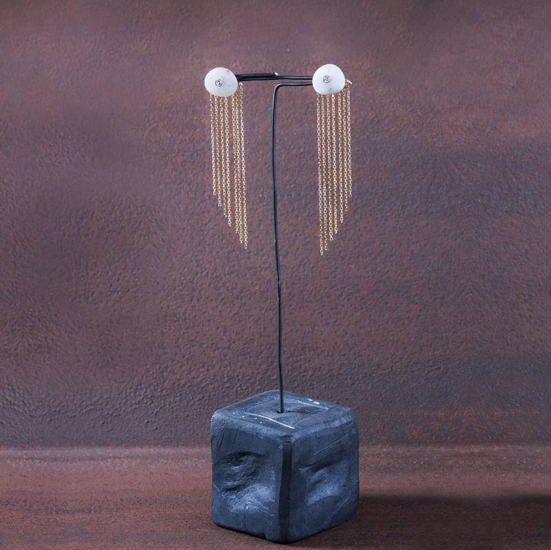 Precious Rain Ear Jacket Mit Feingoldketten Und Edel Votsalaki D 18K 14K Goldstecker Diamant Im Brillantschliff von AriadniKypri