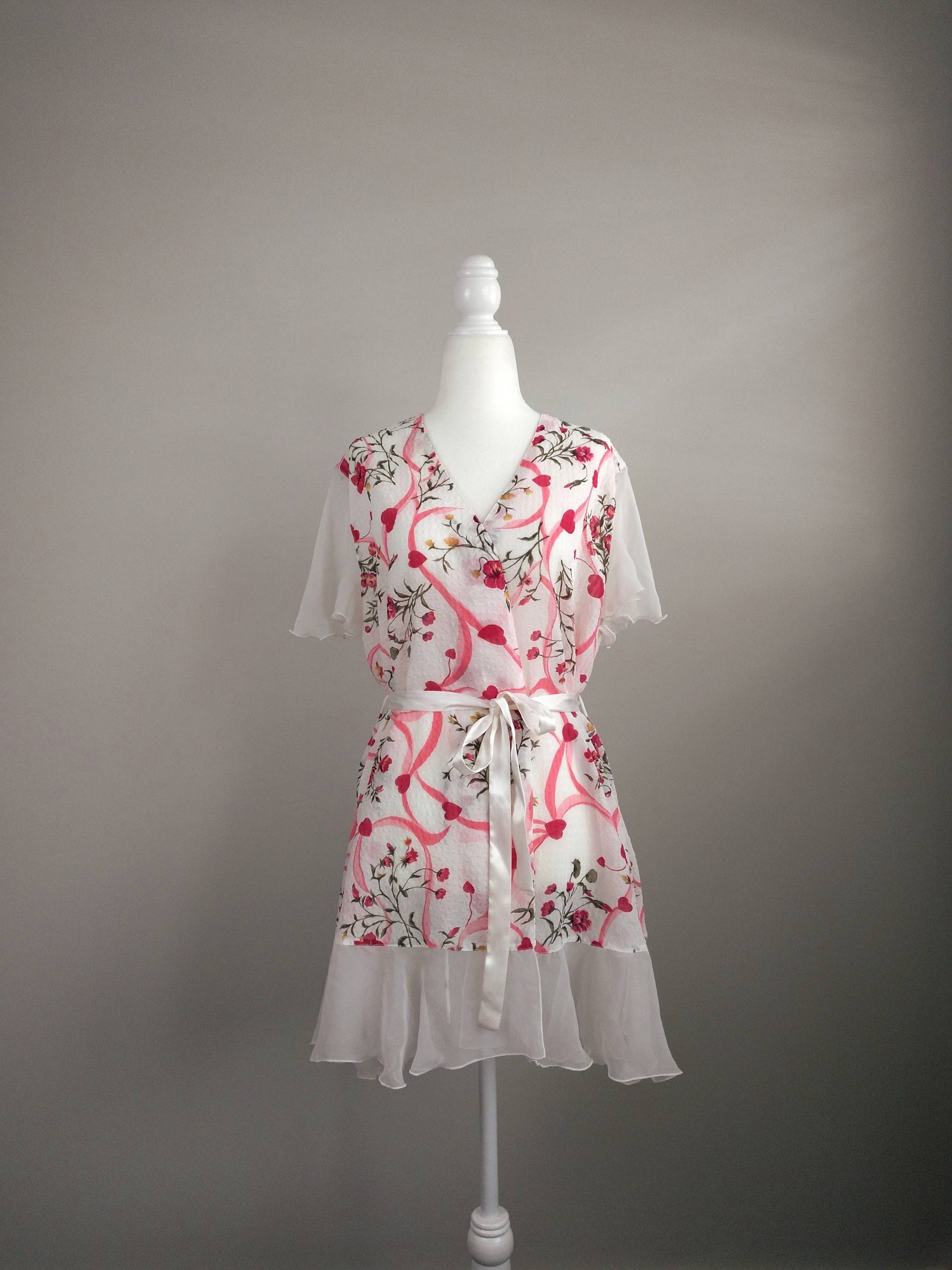 1980Er Jahre Vintage Victoria's Secret Sweetheart Blumen - Und Herzrobe | Kokette Volant Flattern Ärmel Valentinstag Märchen Dessous 1980Er Jahre Vintage Victoria's Secret Sweetheart Blumen - Und Herzrobe | Kokette Volant Flattern Ärmel Valentinstag Märchen Dessous von ArielYujin