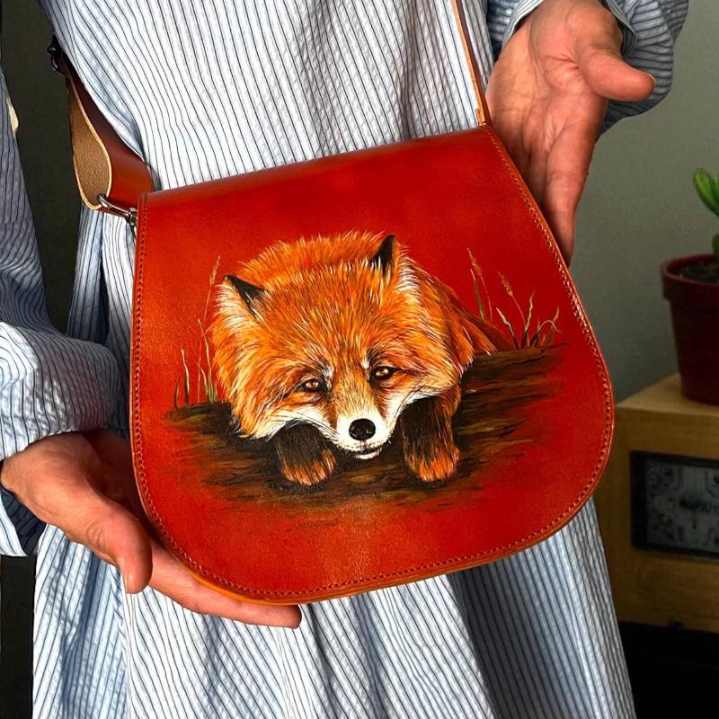 Handbemalte Fuchs Ledertasche Orange Schultertasche von ArimLeatherworks