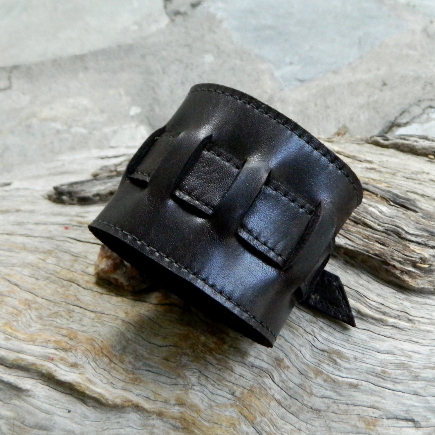 Dunkelbraunes Lederarmband Mit Webband Recyceltes Schnalle von AriomDesigns