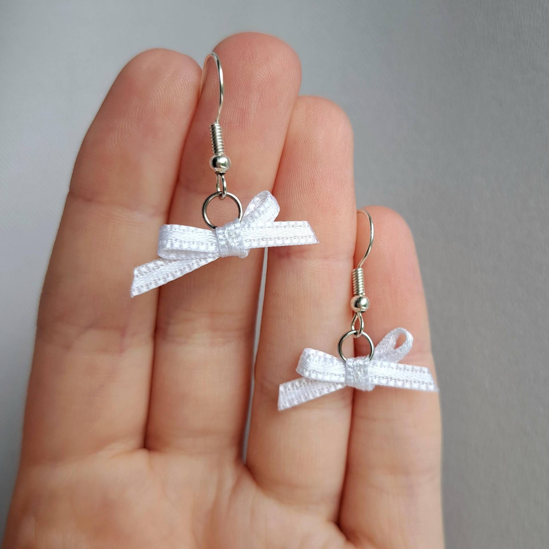 Ribbon Bow Ohrringe von ArirainDesign