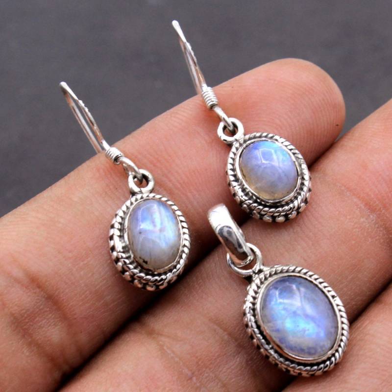 Handgemachtes Regenbogen Mondstein 925 Sterling Silber Anhänger Ohrring Set Boho Schmuck von Arishasilverco