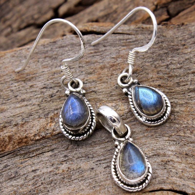 Handgefertigte Birne Labradorit Anhänger Ohrringe Set 925 Sterling Silber Schmuck von Arishasilverco