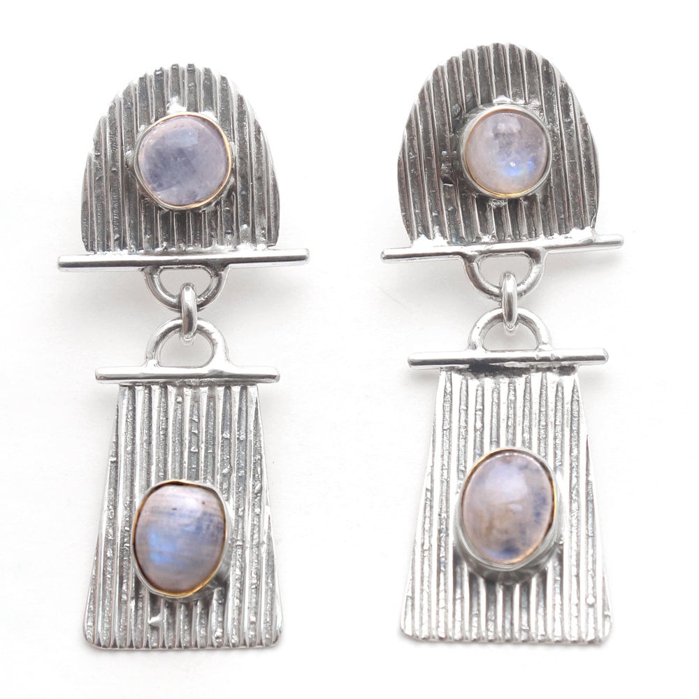 Handgemachte Sterling Silber Mondstein Ohrringe Langer Designer Schmuck von Arishasilverco