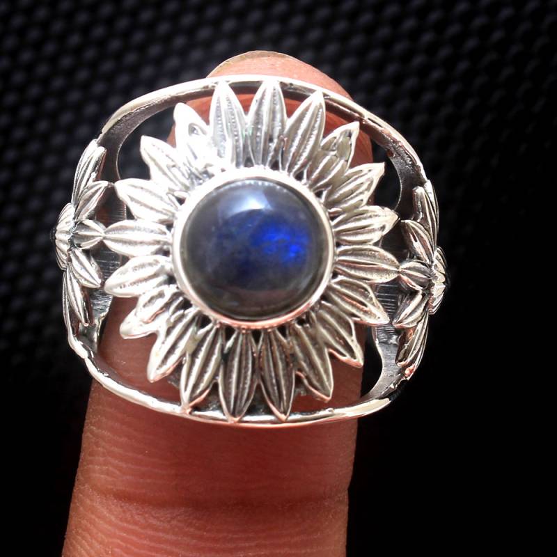 Handgemachter Labradorit Sterling Silber Ring von Arishasilverco