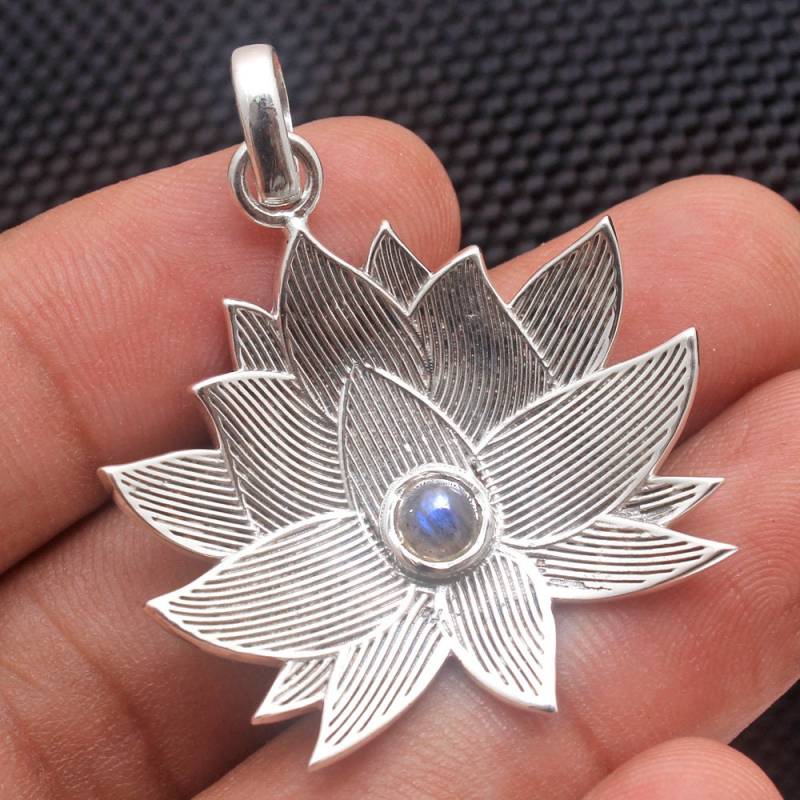 Labradorit Lotus Blume Anhänger Sterling Silber Handgemachter Edelstein Schmuck von Arishasilverco
