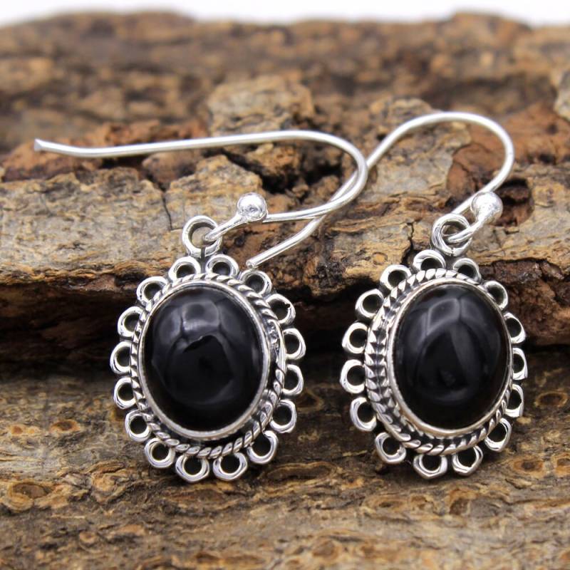 Schwarzer Onyx Sterling Silber Ohrringe Ovaler Edelstein von Arishasilverco