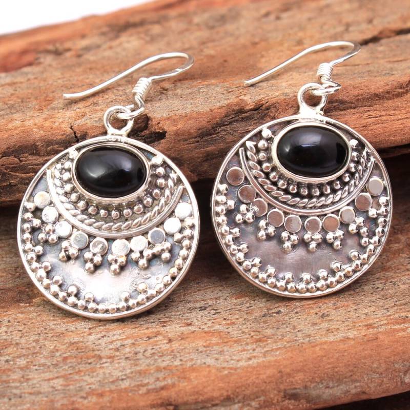 Handgefertigte Sterlingsilber-Ohrringe Mit Schwarzem Onyx von Arishasilverco