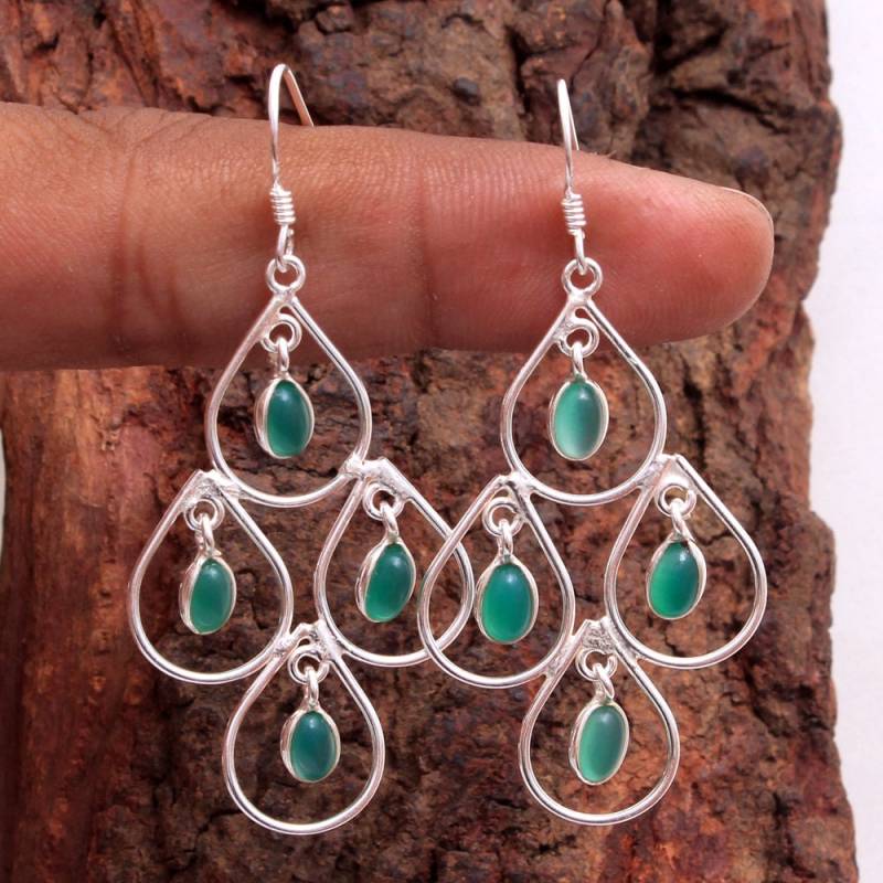 Stilvolle Birnen-Form-Grüner Onyx-Edelstein-Ohrring - 925 Sterlingsilber-Handgemachte Frauen-Ohrringe Länge 6, 3 "- Ae2994." von Arishasilverco