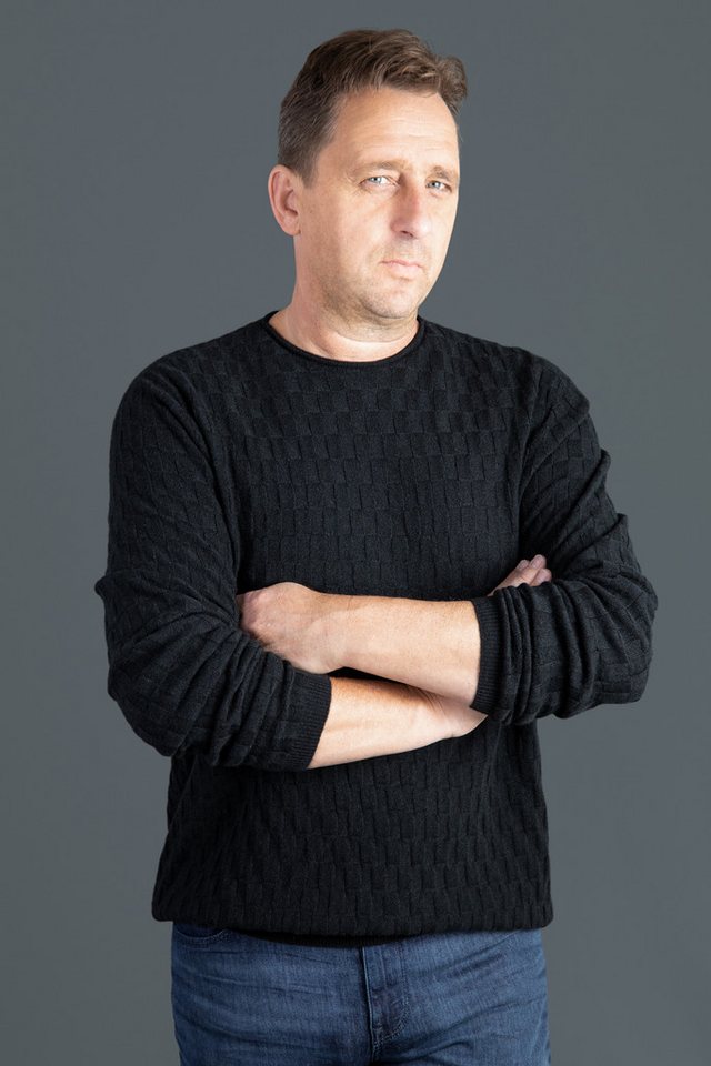 Ariun Kaschmirpullover raffinierte Musterung mit 3D Effekt von Ariun