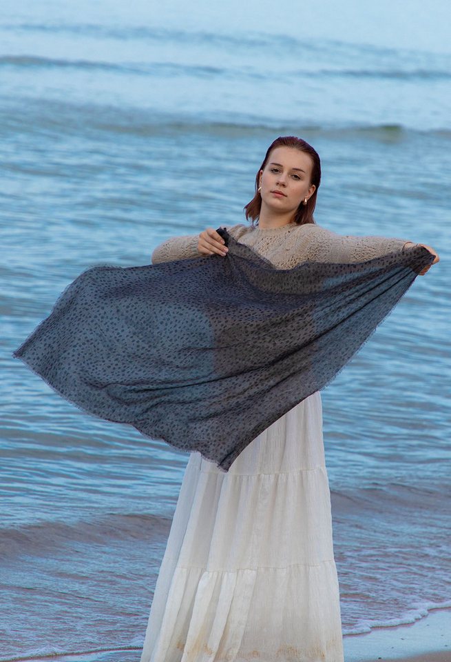 Ariun Kaschmirschal, mit Leomuster von Ariun