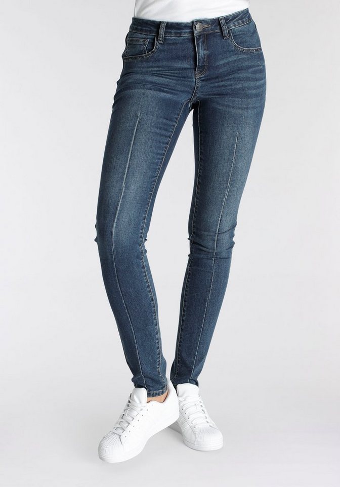 Arizona Skinny-fit-Jeans Ultra-Stretch, sehr bequem, gut zu kombinieren Mid Waist high performance stretch Denim normale Leibhöhe figurbetont von Arizona