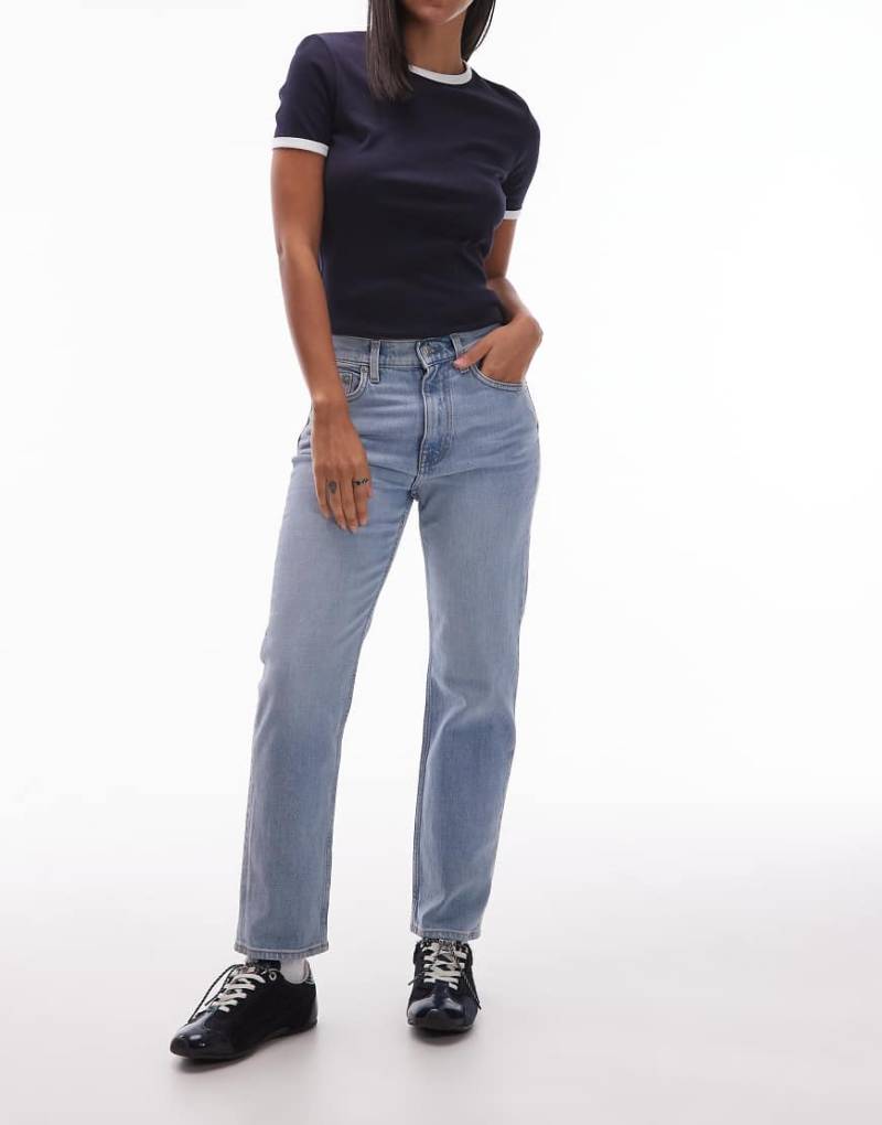 ARKET - Jade - Stretch-Jeans in verwaschenem Hellblau mit schmalem Bein von Arket