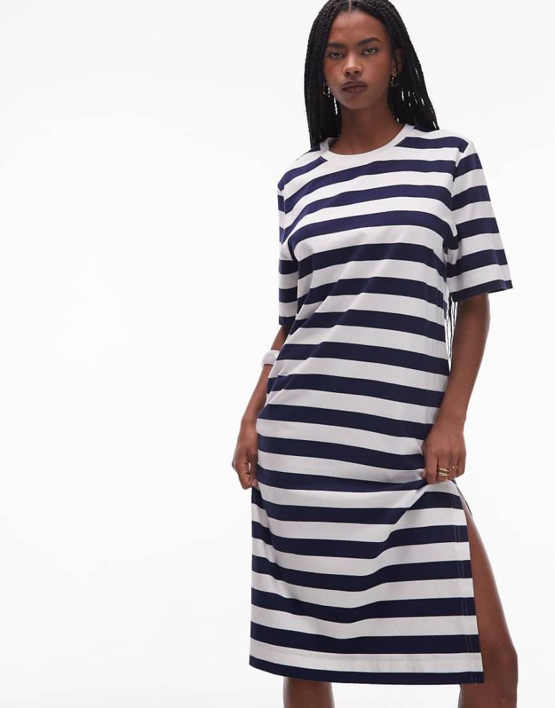 ARKET - Kastig geschnittenes T-Shirt-Midikleid in Marineblau und Weiß gestreift aus reiner Baumwolle von Arket