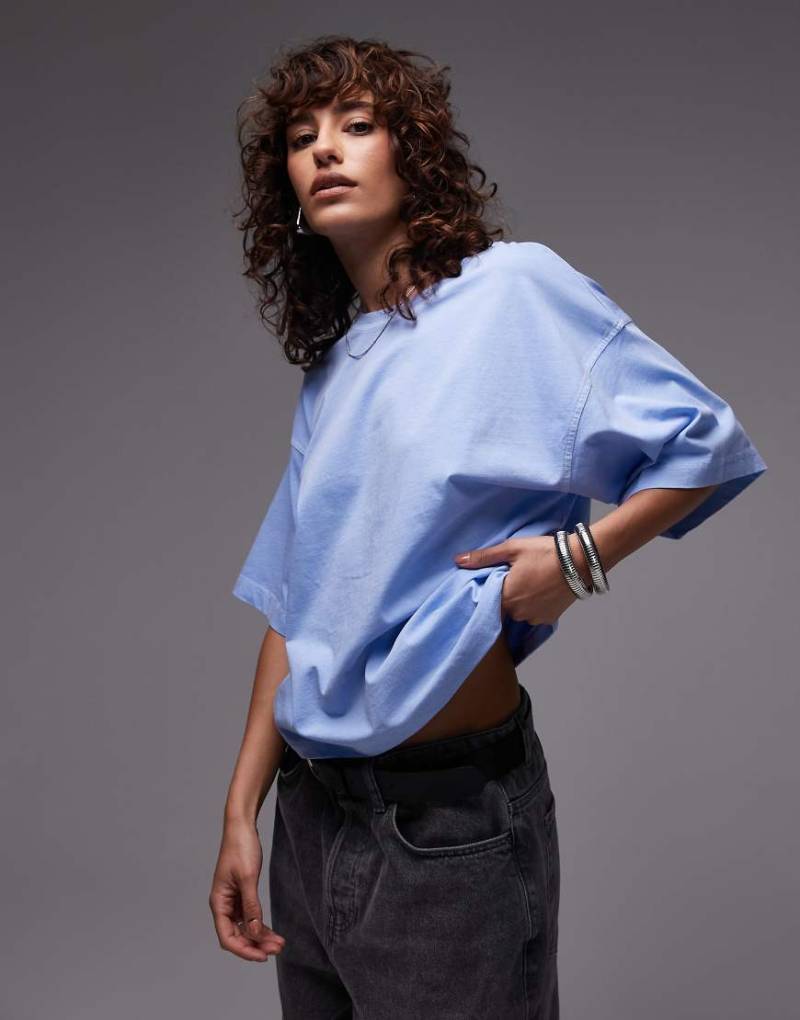 ARKET - Kastiges T-Shirt in verwaschenem Blau von Arket