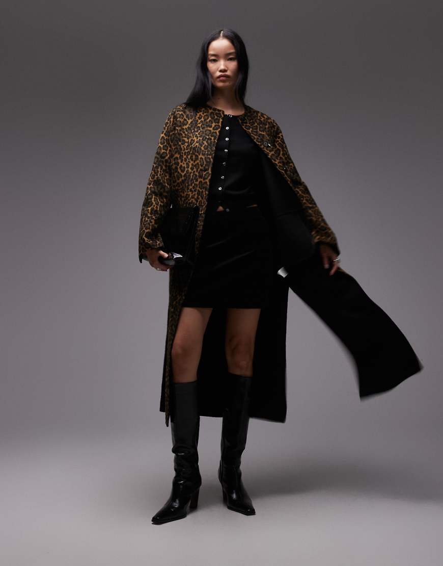 ARKET - Kragenloser Maxi-Mantel aus doppellagiger Wolle mit Leopardenmuster-Bunt von Arket