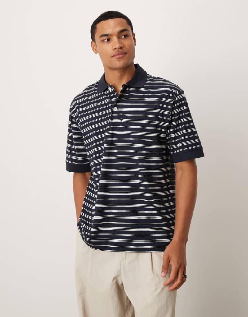 ARKET - Kurzärmliges, gestreiftes Polohemd in Blau aus Jersey aus reiner Baumwolle von Arket