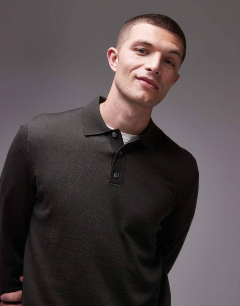 ARKET - Langärmliges, gestricktes Polohemd aus Merinowolle in Grün von Arket