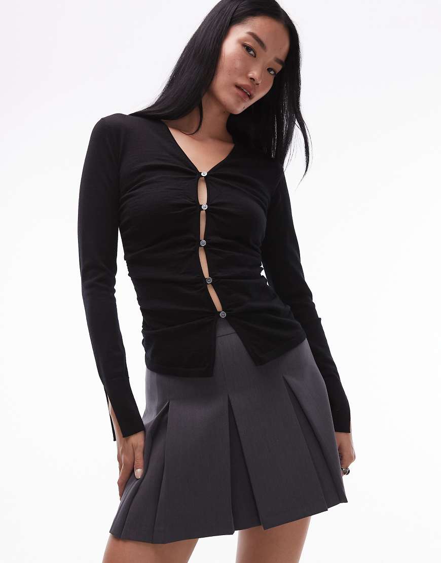 ARKET - Langärmliges Oberteil aus Samt in Schwarz mit gerafftem V-Ausschnitt von Arket