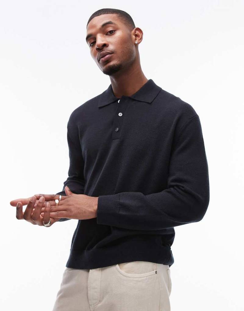 ARKET - Langärmliges, gestricktes Polohemd aus Merinowolle in Marineblau von Arket